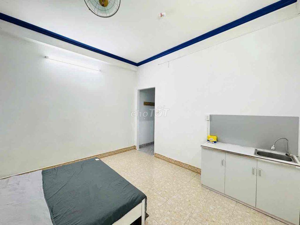 Thuê Phòng Studio 20m² Giá Rẻ 3.6Tr – Ngay Phạm Phú Thứ, Tân Bình