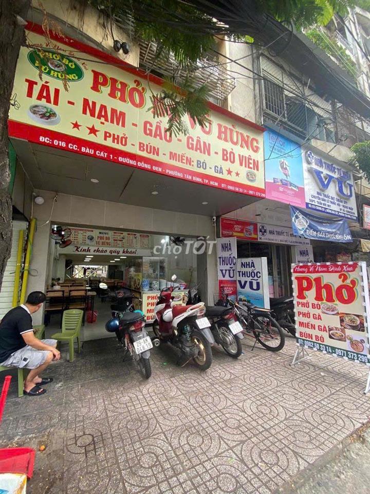 Bán căn hộ tầng trệt mặt tiền đường Đồng Đen, chung cư Bàu Cát 1