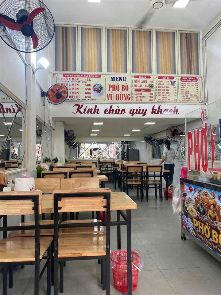 Bán căn hộ tầng trệt mặt tiền đường Đồng Đen, chung cư Bàu Cát 1