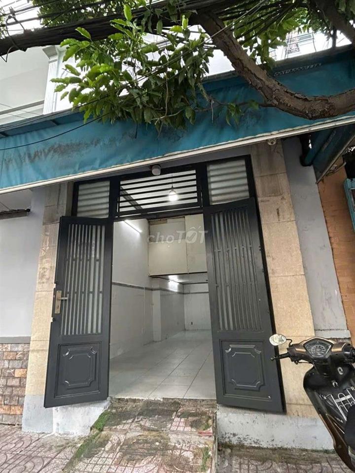 Nhà cho thuê mặt tiền Tân Bình