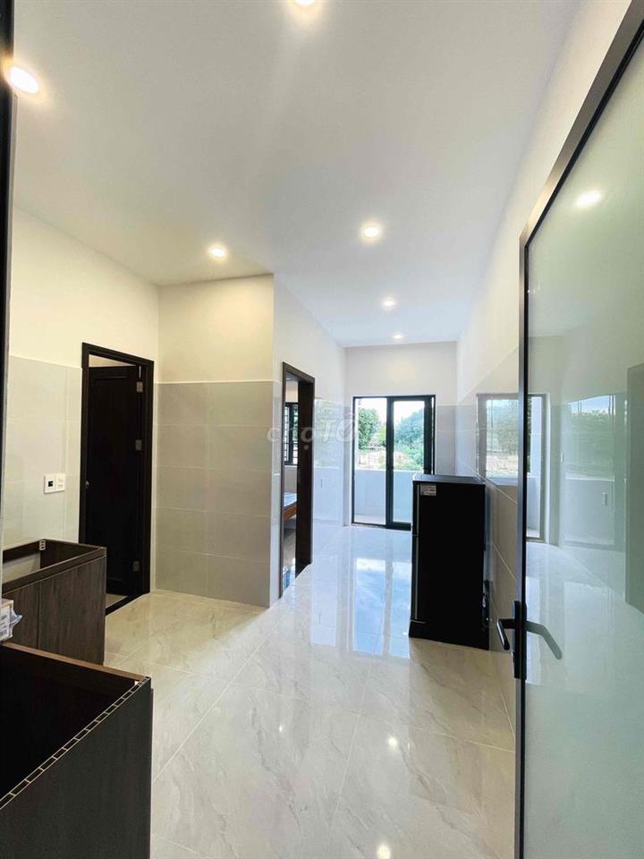 CHO THUÊ CĂN HỘ DỊCH VỤ 1 phòng ngủ có ban công thoáng full nội thất
