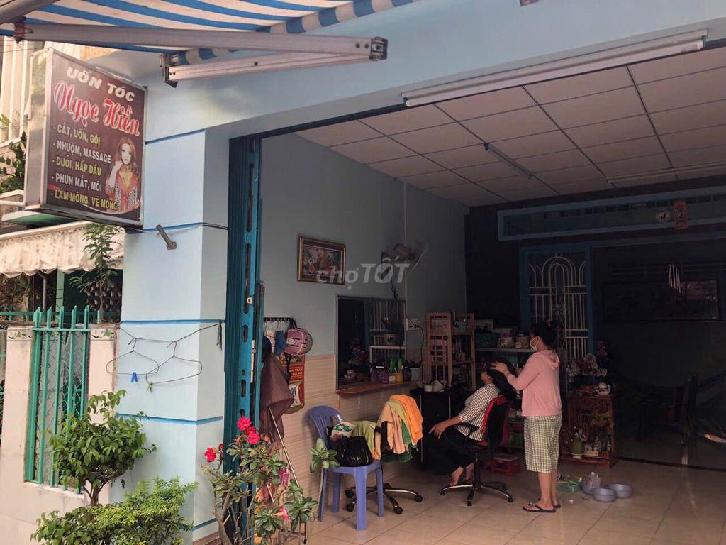 Nhà hoàn công, trung tâm ninh kiều
