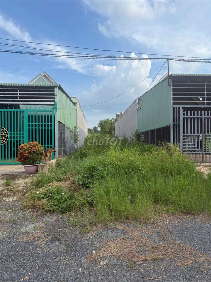 Bán đất Chơn Thành , Bình Phước, 5×58m , sổ hồng , 560 triệu