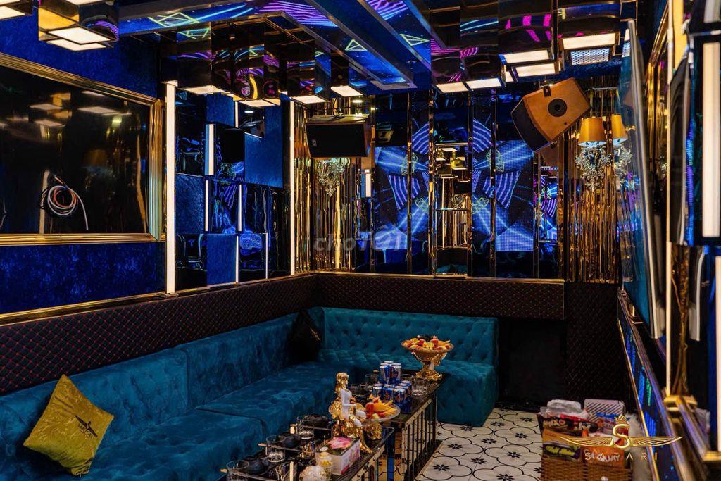 Sang nhượng Karaoke 15 phòng tại Q1