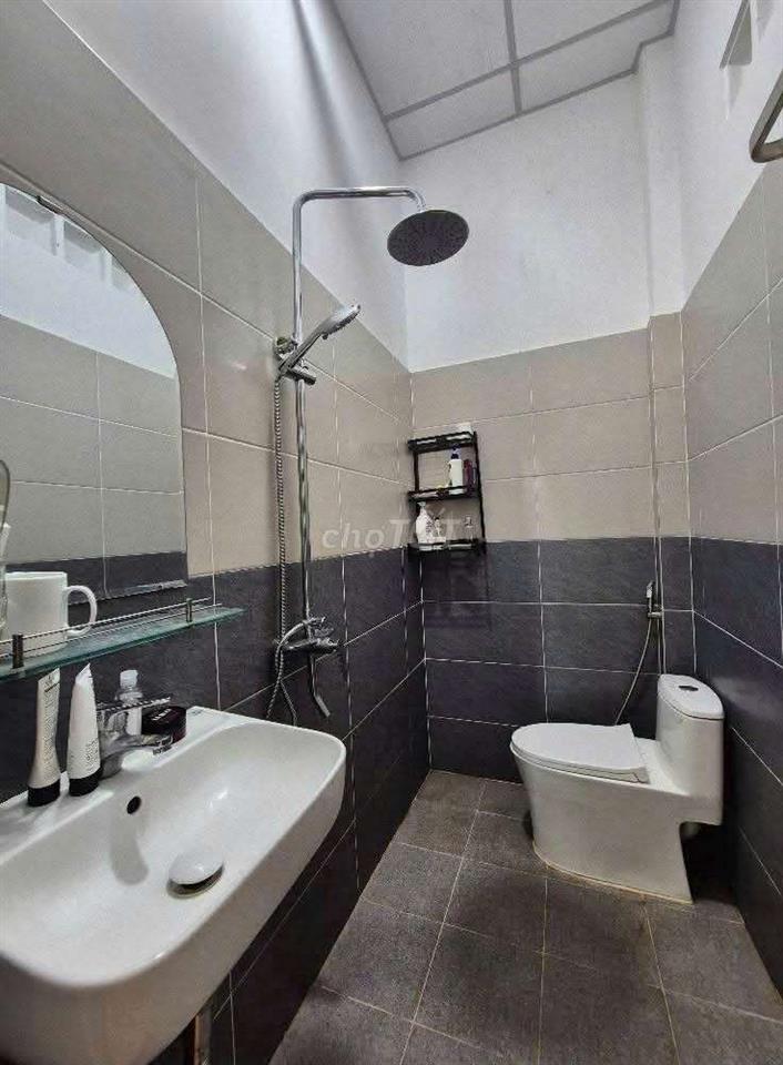 CHO THUÊ NHÀ NGUYÊN CĂN NGÃ 3 TAM ĐA
