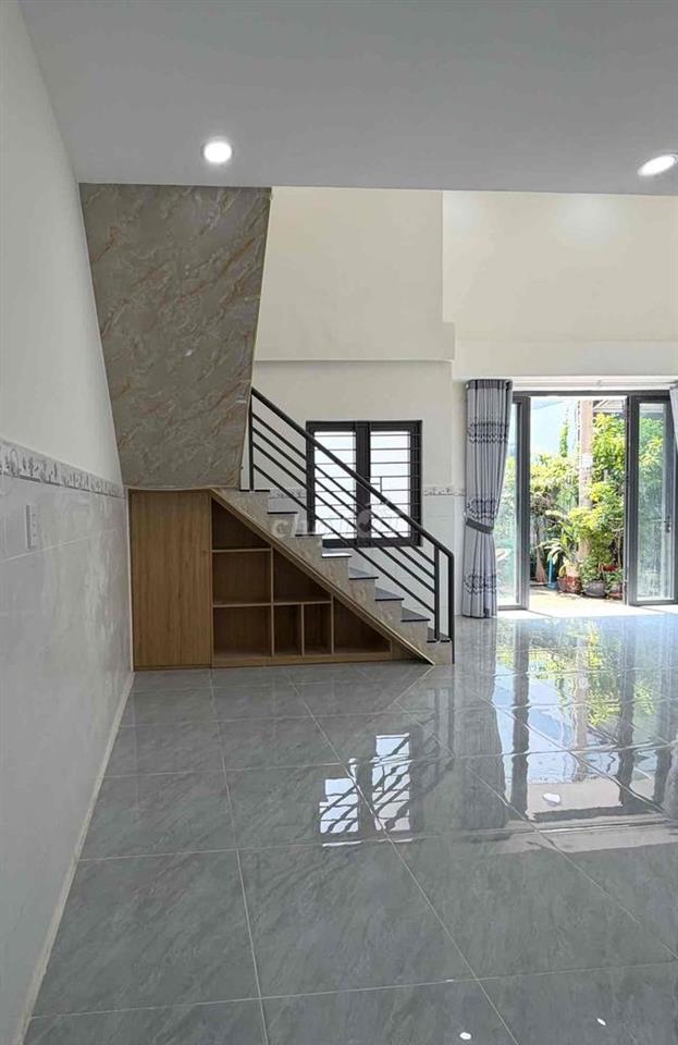QL1k - Linh Xuân - ngang khủng, trệt + lững 3PN, PN dưới trệt, SHR.