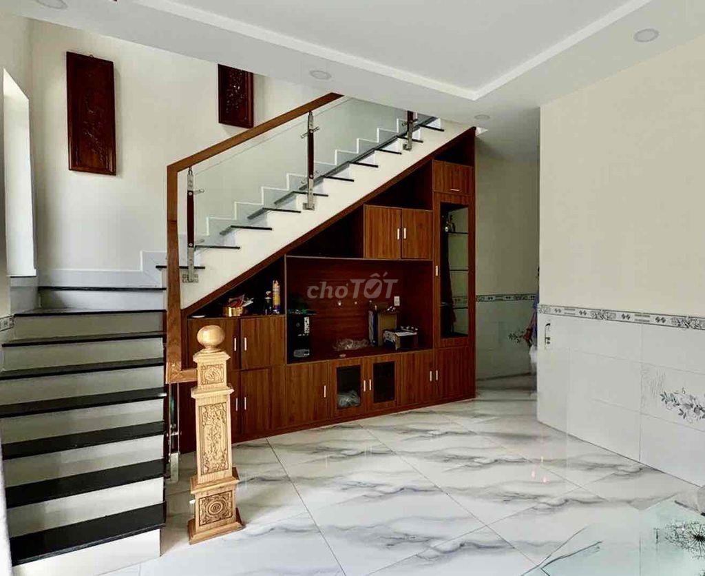 HẺM XE HƠI. CHỢ HIỆP BÌNH 6,5 tỷ. 1 trệt 1 lầu 91.5m2 (6x16)