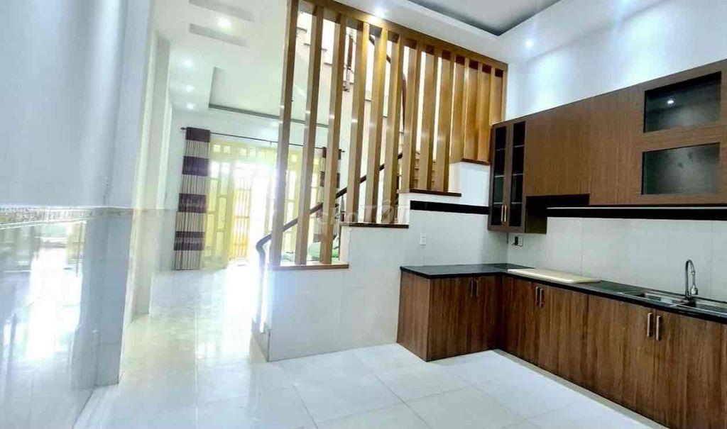 6.38 tỉ Hẻm xe hơi nhà 1 trệt 1 lầu, 58m2, QL13 gần khu Hồng Long