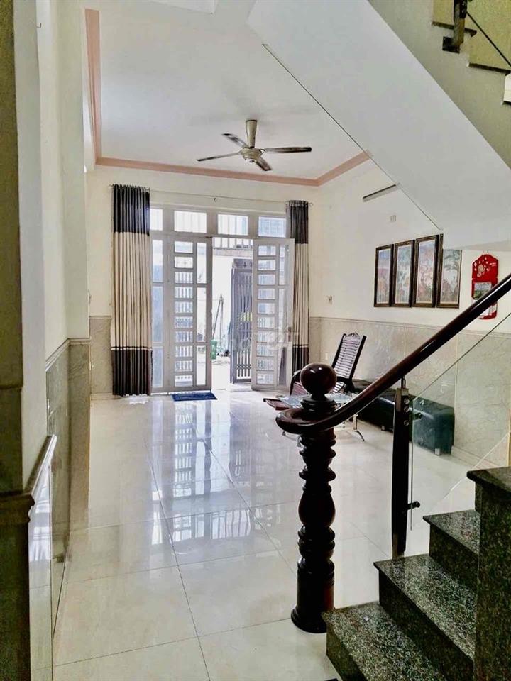 Hẻm Xe Hơi. 3 TẦNG. 6.8 tỷ. khu phân lô đồng bộ.Linh Đông cũ. SHR.