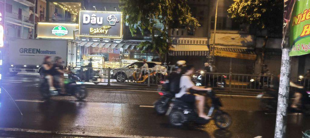 Cho thuê mặt tiền Bà Hom 4*20