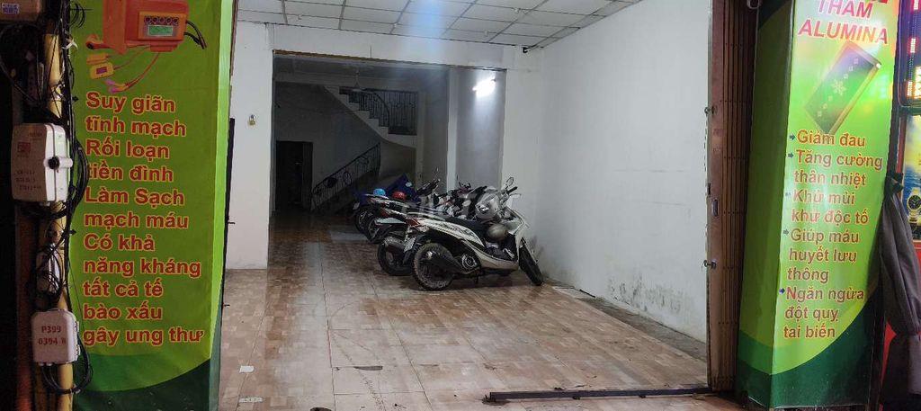 Cho thuê mặt tiền Bà Hom 4*20