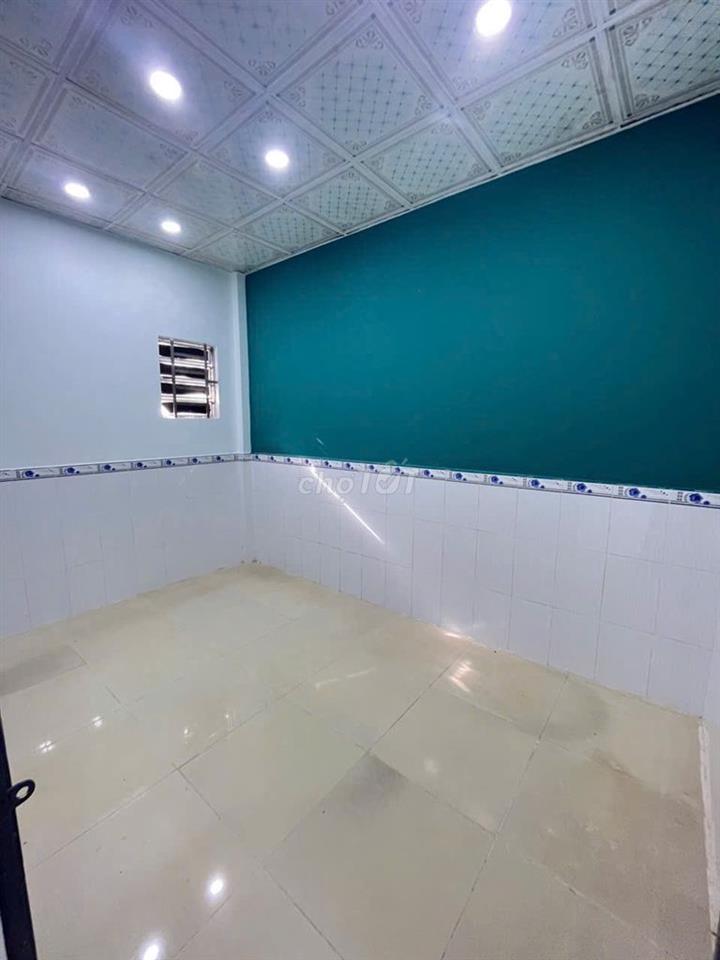Nhà mặt tiền 1 trệt 1 lầu 450tr
