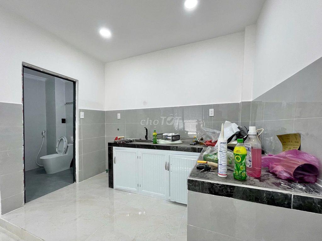Cho thuê nhà nguyên căn gần ngã tư ga q12, ráp gỗ vấp.