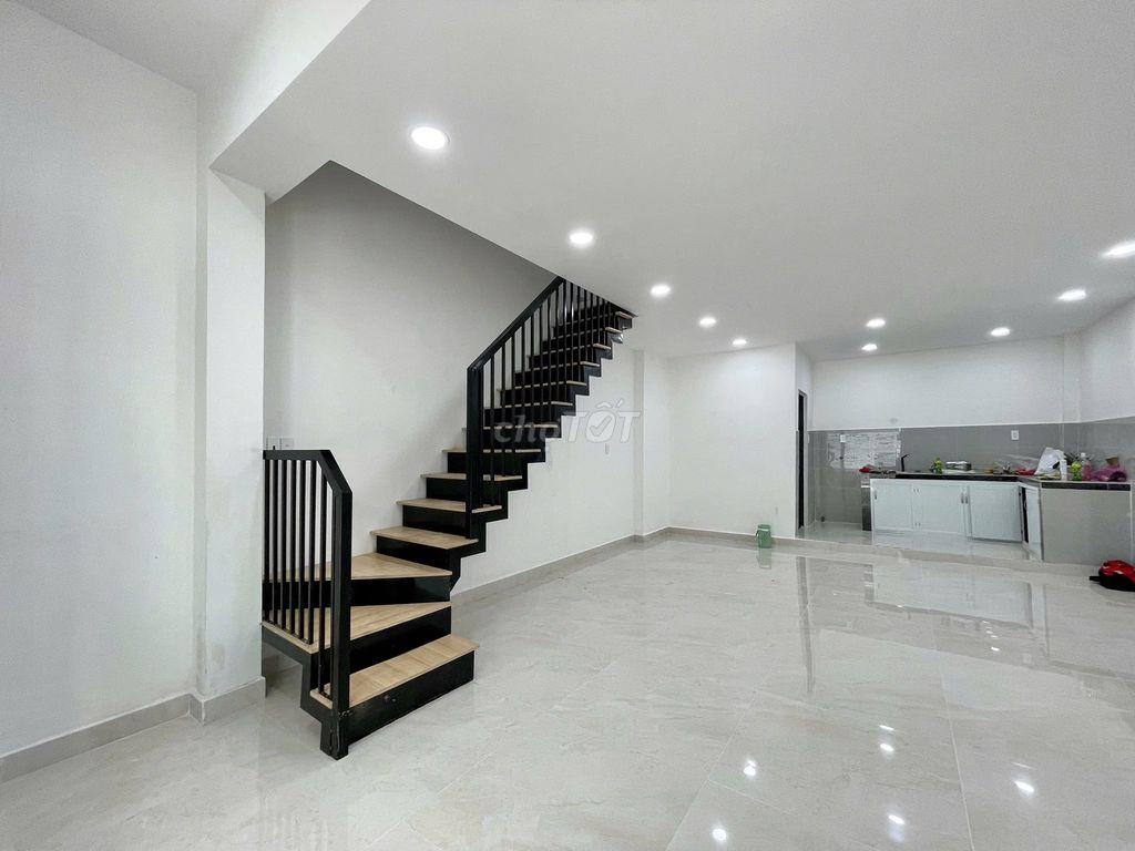 Cho thuê nhà nguyên căn gần ngã tư ga q12, ráp gỗ vấp.