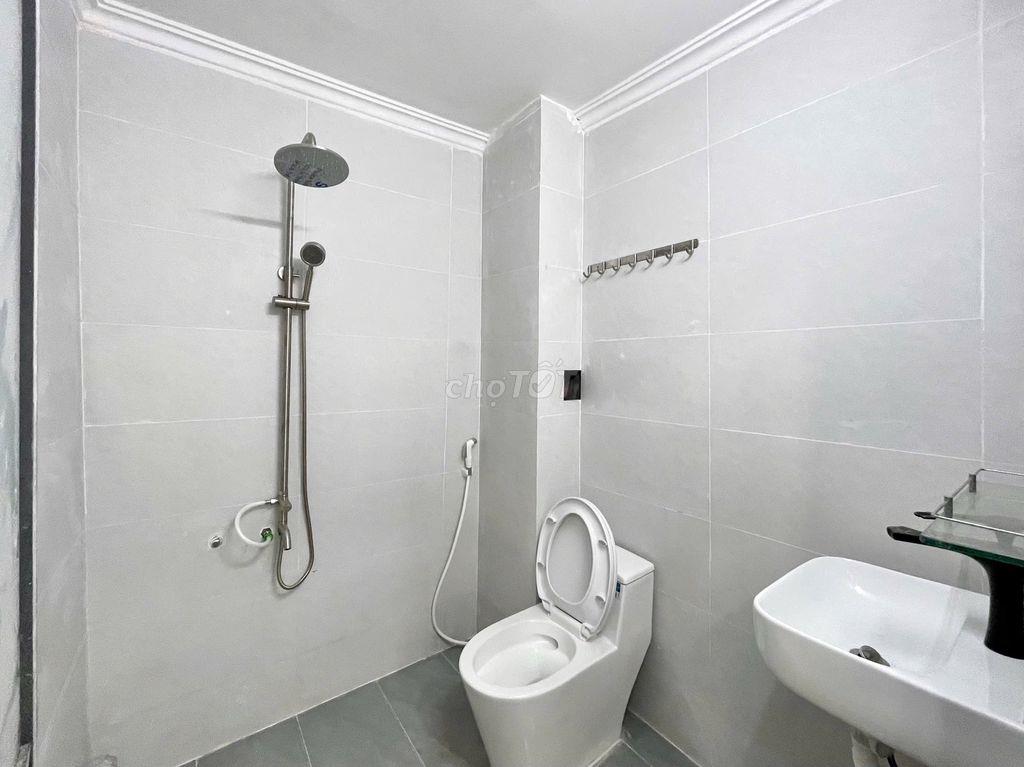 Cho thuê nhà nguyên căn gần ngã tư ga q12, ráp gỗ vấp.