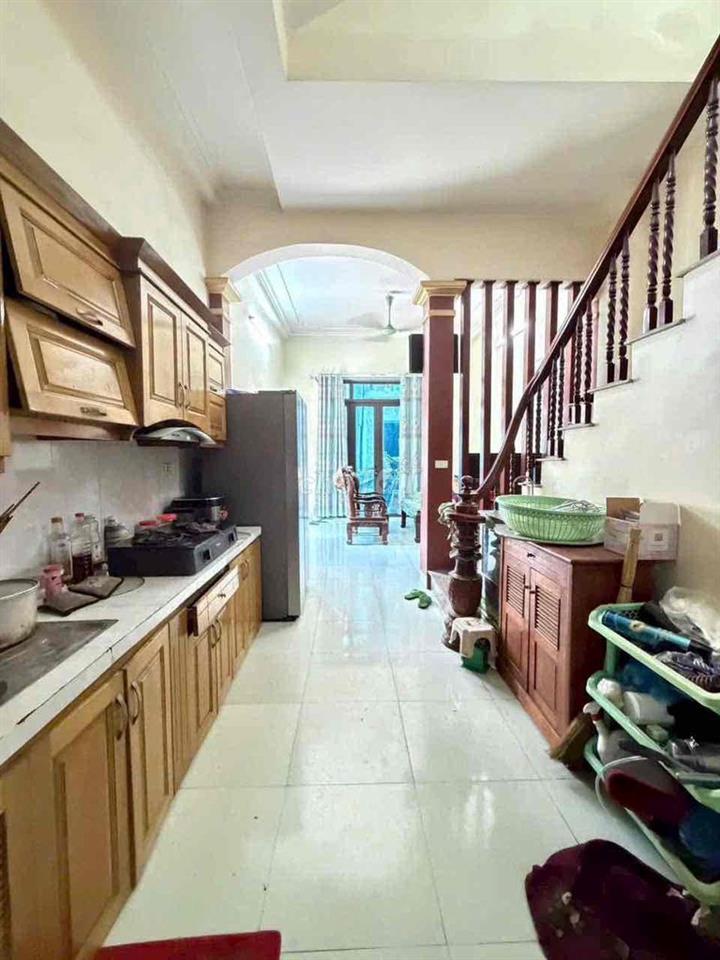nhà 3 tầng đan Phượng gần thị trấn phùng