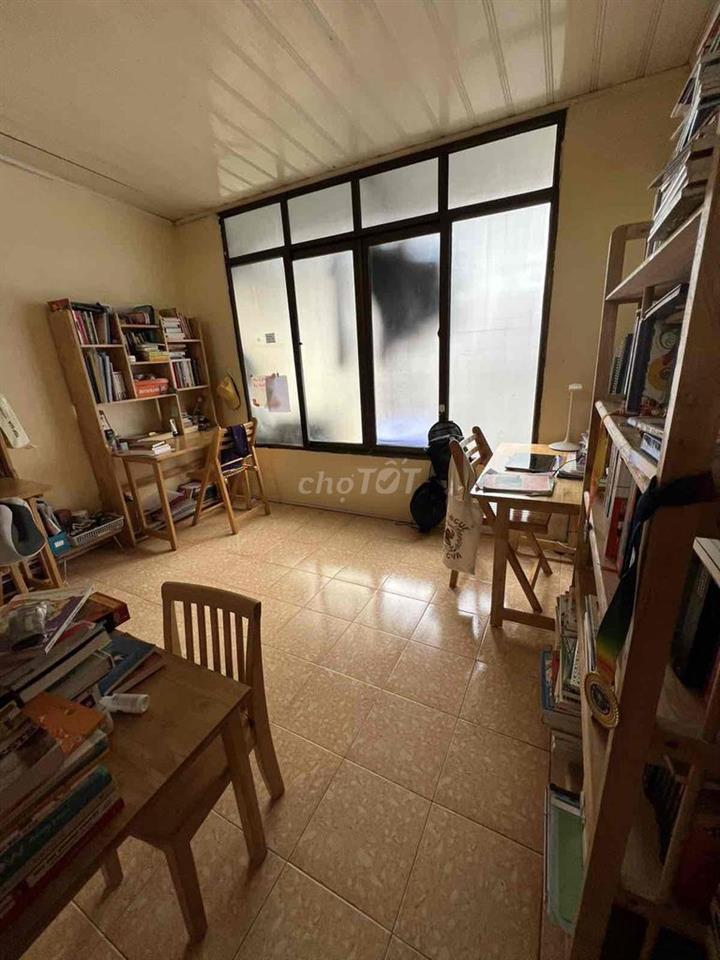 Cho thuê nhà TT phố Hoàng Ngọc Phách 85 m2 thoáng mát