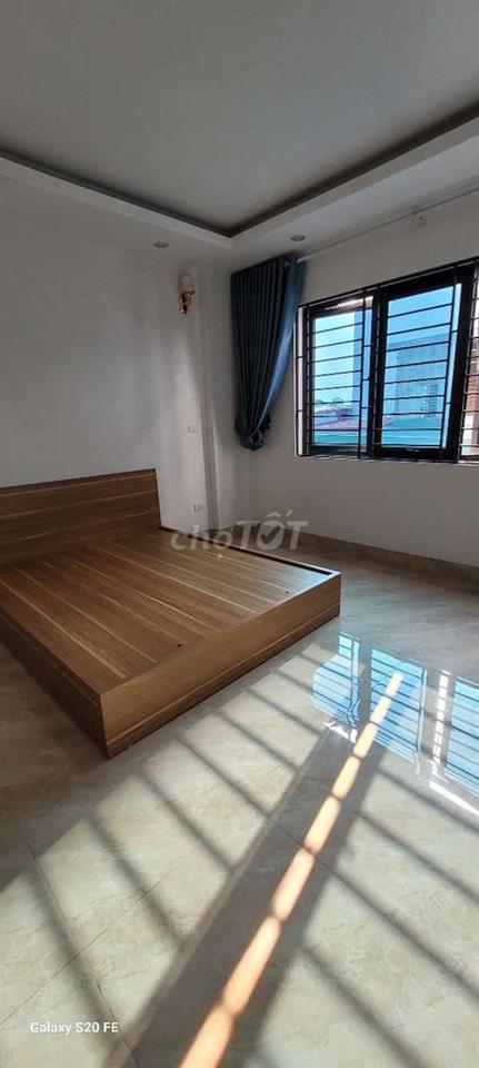 Cho thuê nhà Ô tô 7 chỗ qua nhà Kinh doanh tốt