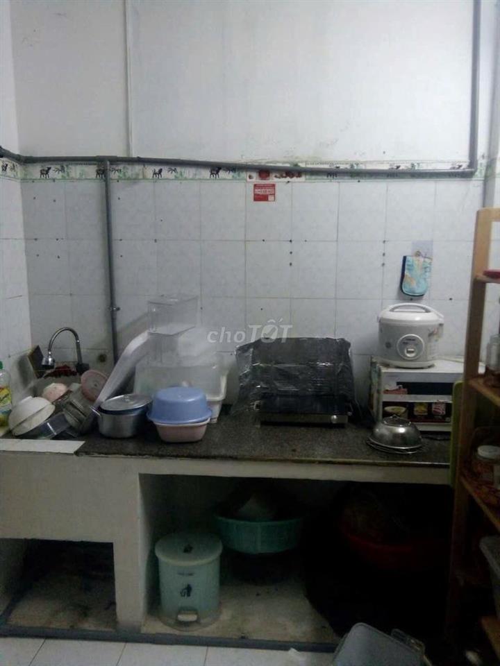Nguyên căn. Rộng. Giếng trời, Điện Nước giá NN.