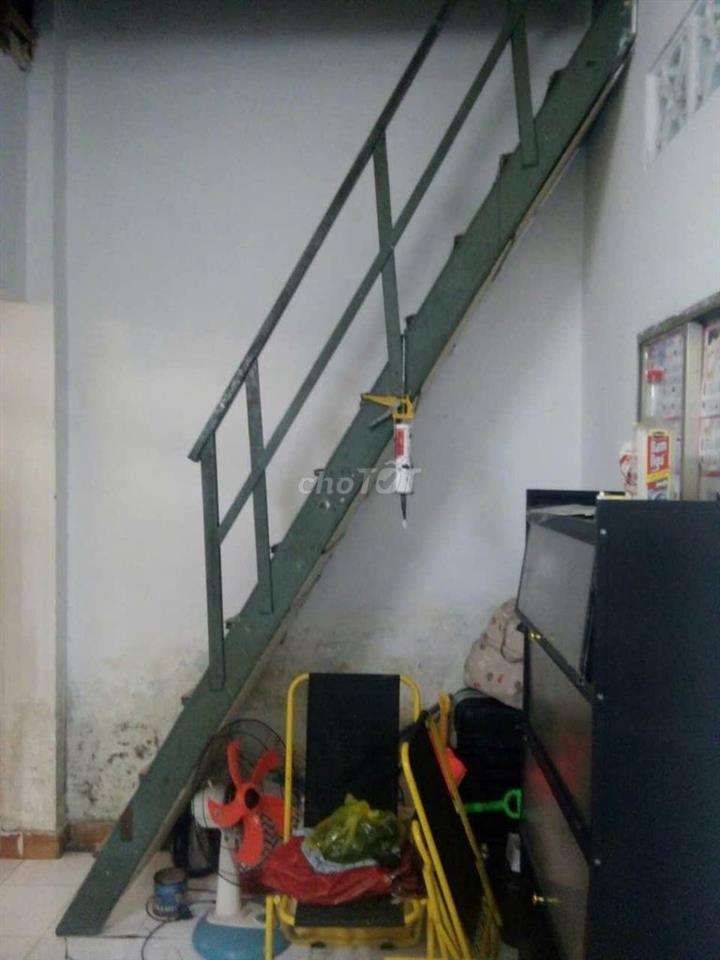 Nguyên căn. Rộng. Giếng trời, Điện Nước giá NN.