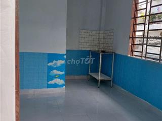 Phòng thoáng, sach, đẹp. 