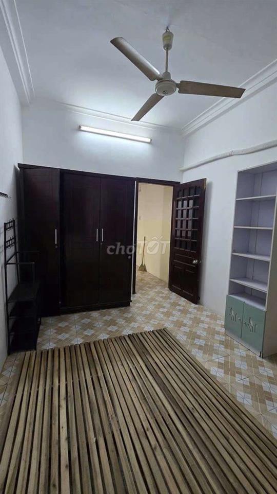 CHO THUÊ NHÀ NC THÁI THỊNH ĐỐNG ĐA 5PN 4 TẦNG FULL NT 13 TRIỆU/THÁNG