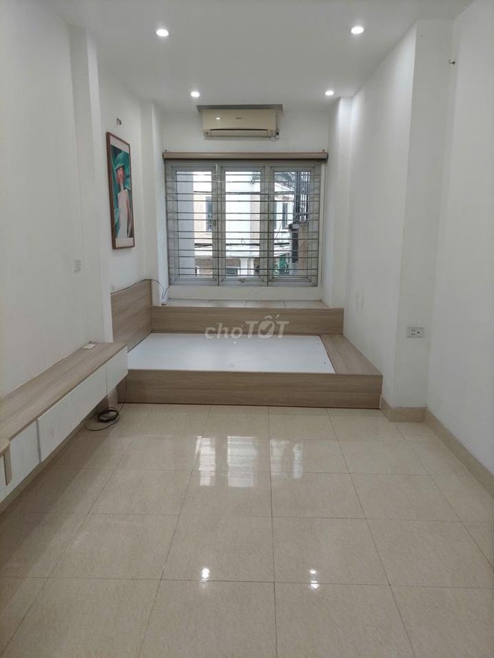 Cho thuê nhà nguyên căn ngõ 387 vũ tông phan
