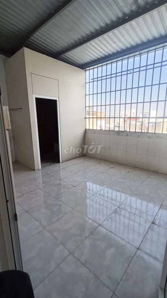 Cho thuê nguyên căn 1trệt 2 lầu 4pn mặt tiền kinh doanh