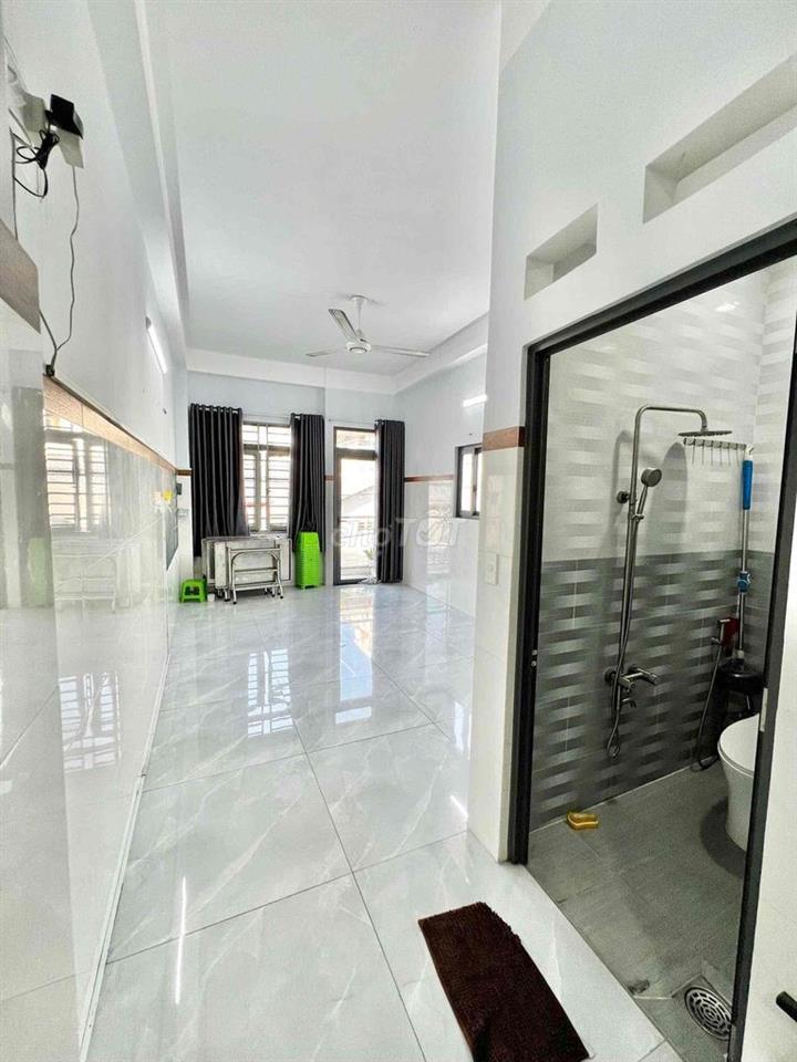 ba ký tầng hẻm xe hơi Q6 ngang 3m5 dài 10m nở 4m hàng hiếm khó
