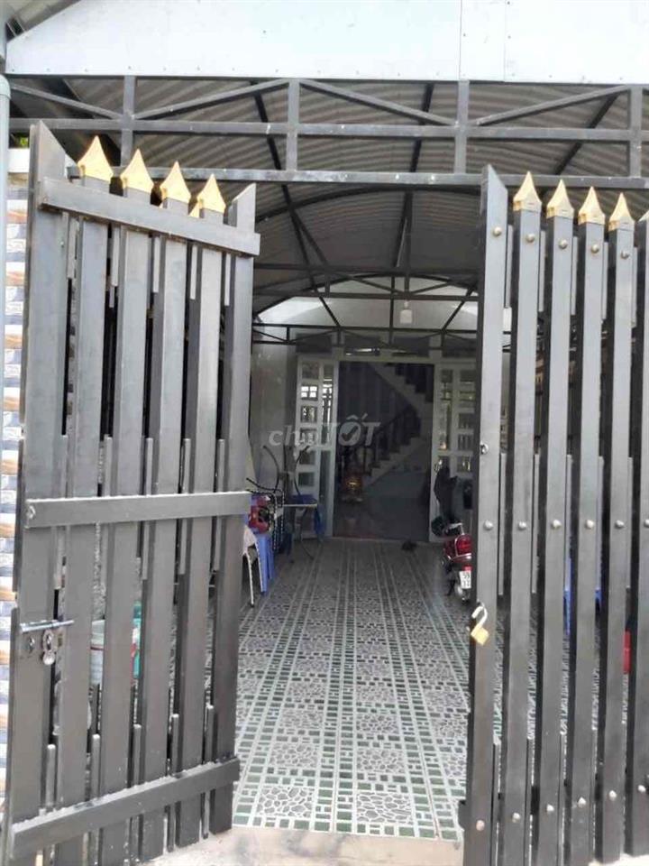 nhà mặt tiền đường 171, rộng rãi, 1 lầu