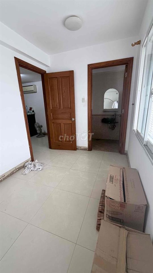 Nhà Ngợp Cần Bán Gấp