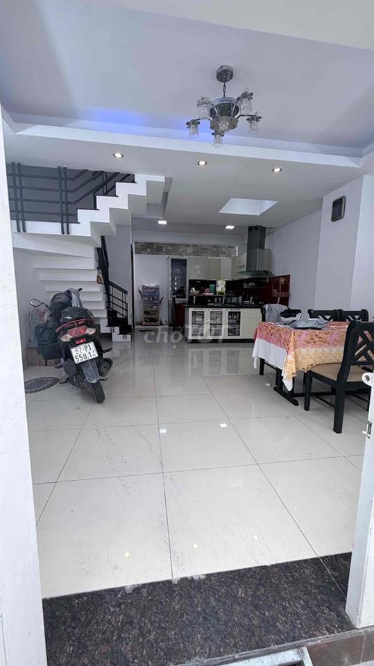 Nhà Ngợp Cần Bán Gấp