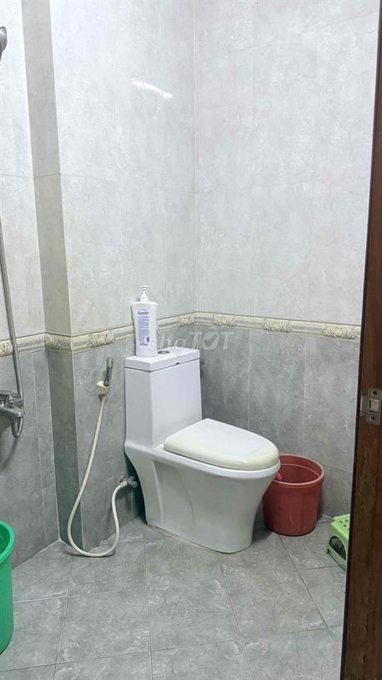 Nhà Ngợp Cần Bán Gấp