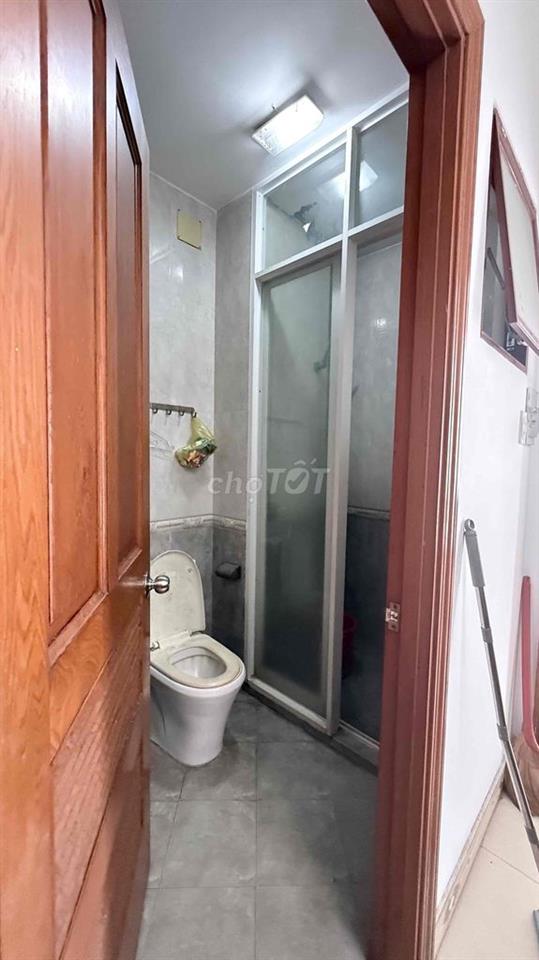Nhà Ngợp Cần Bán Gấp