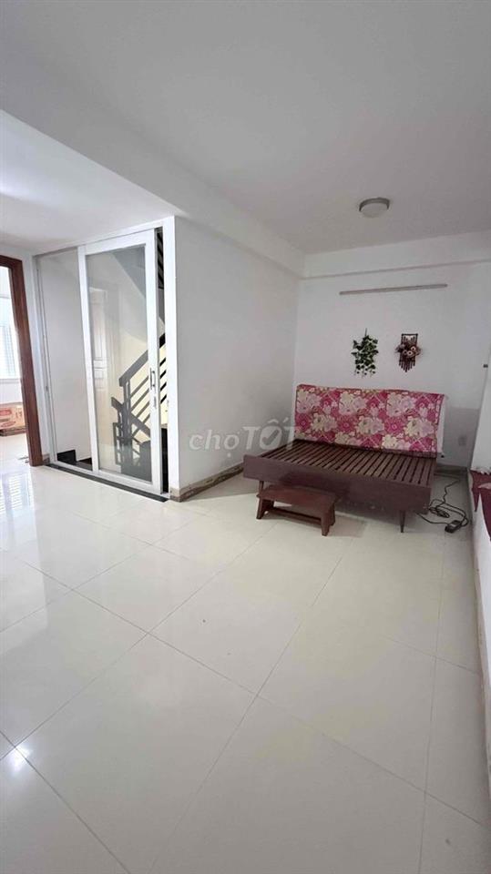 Nhà Ngợp Cần Bán Gấp