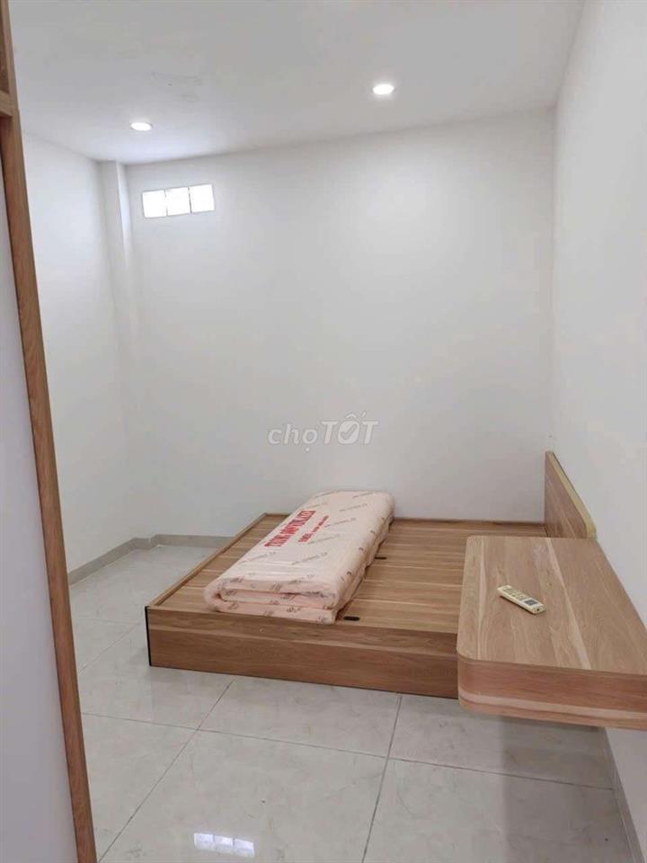 CHO THUÊ NHÀ MBKD - LƯƠNG THẾ VINH - TÂN PHÚ - 28TRIEU - 400M2 - 2 MT