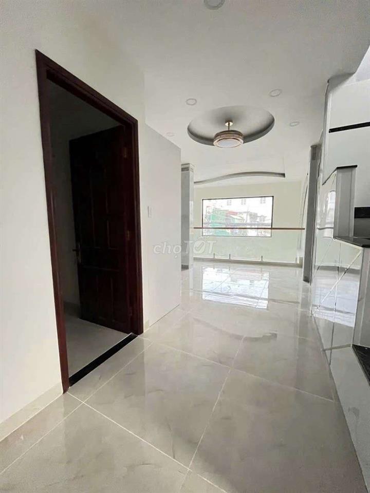 CHO THUÊ NHÀ MBKD - LƯƠNG THẾ VINH - TÂN PHÚ - 28TRIEU - 400M2 - 2 MT