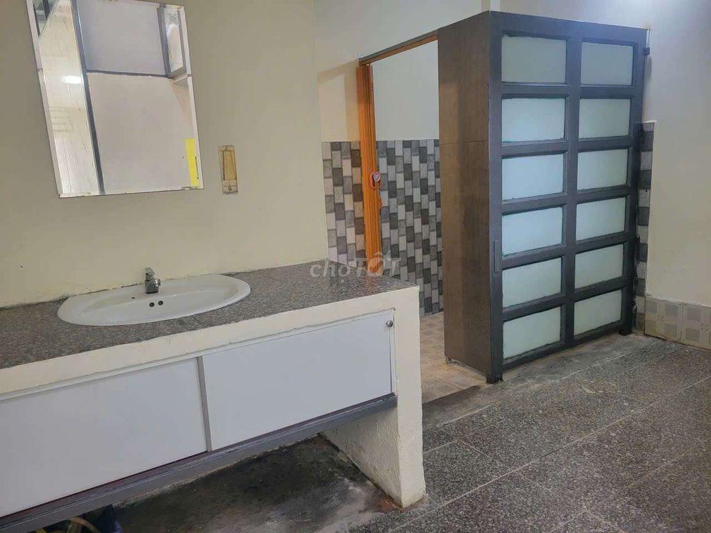 CHO THUÊ NHÀ 539 HƯƠNG LỘ 3, HẺM XE HƠI, 7 TRIỆU, 1PN, 4×19M