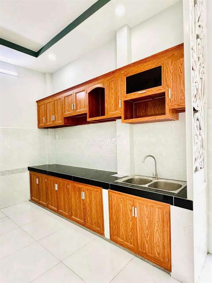 CHO THUÊ NHÀ 634 TỈNH LỘ 10 - 8.5TRIEU - 2PN - HẺM 3 GÁC