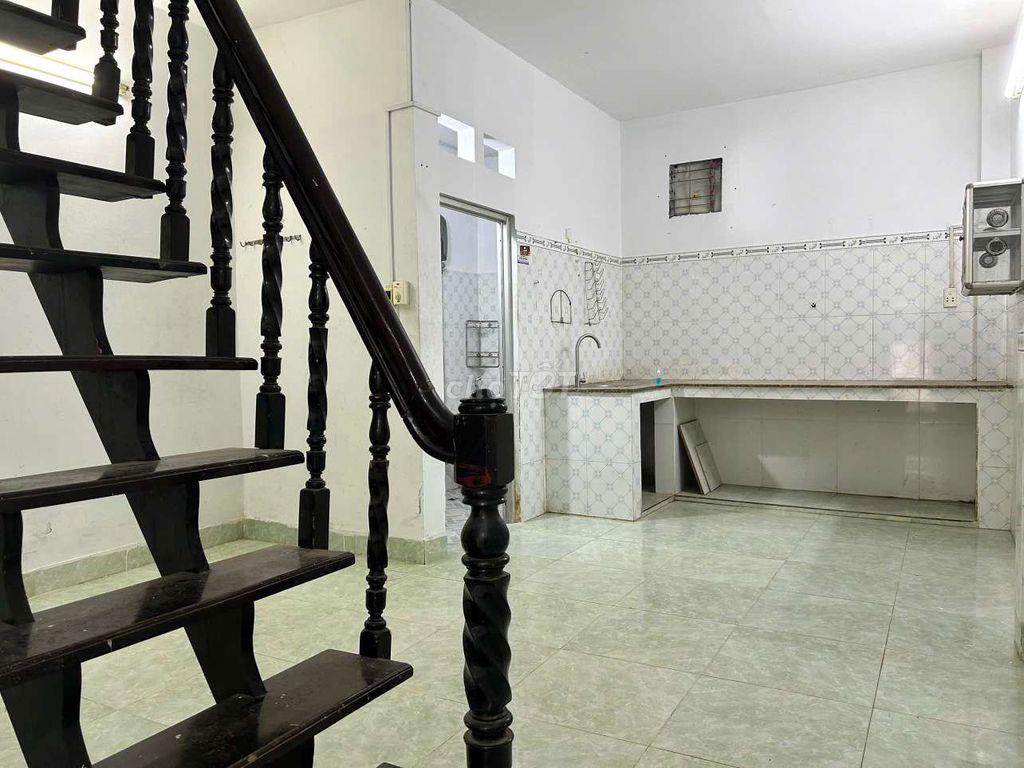 CHO THUÊ NHÀ 1 SẸC MÃ LÒ, 7 TRIỆU, 2PN, HẺM 6M CỤT, KO NGẬP