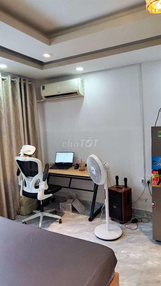 cần pass lại phòng studio full nội thất