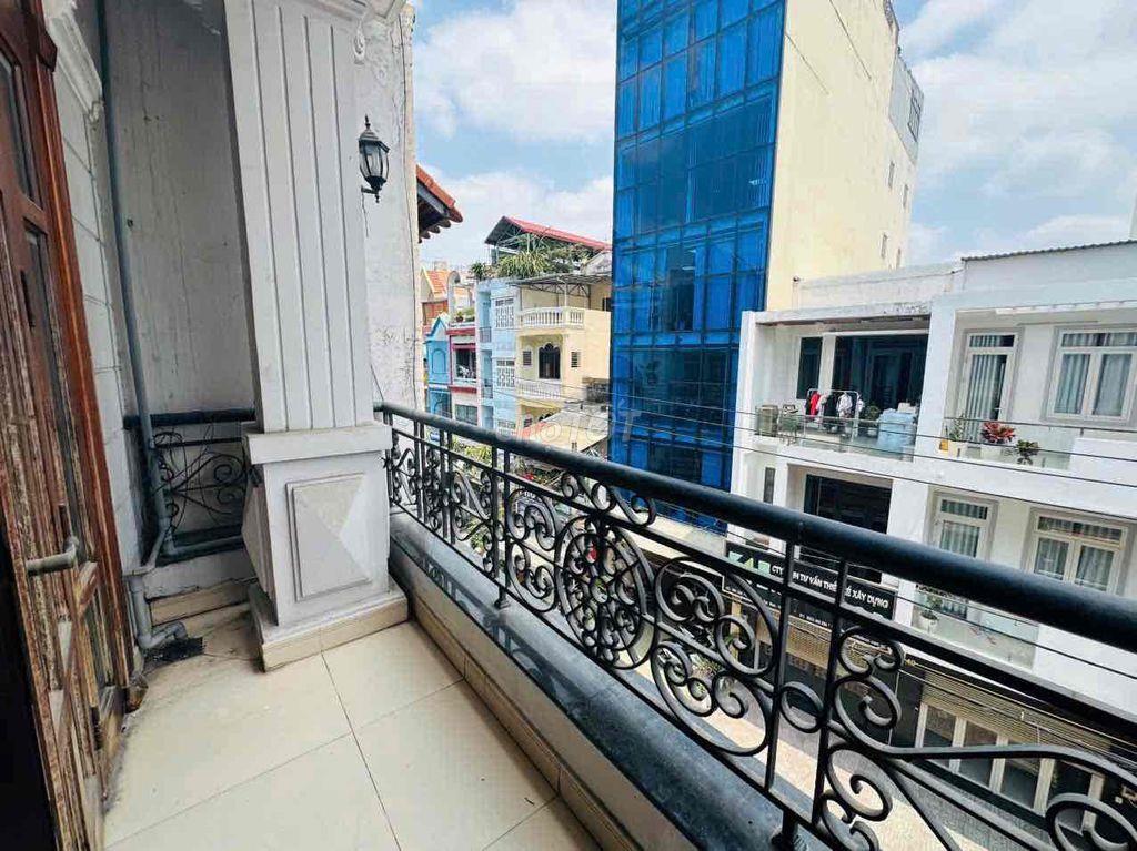 STUDIO - BAN CÔNG - Full nội thất