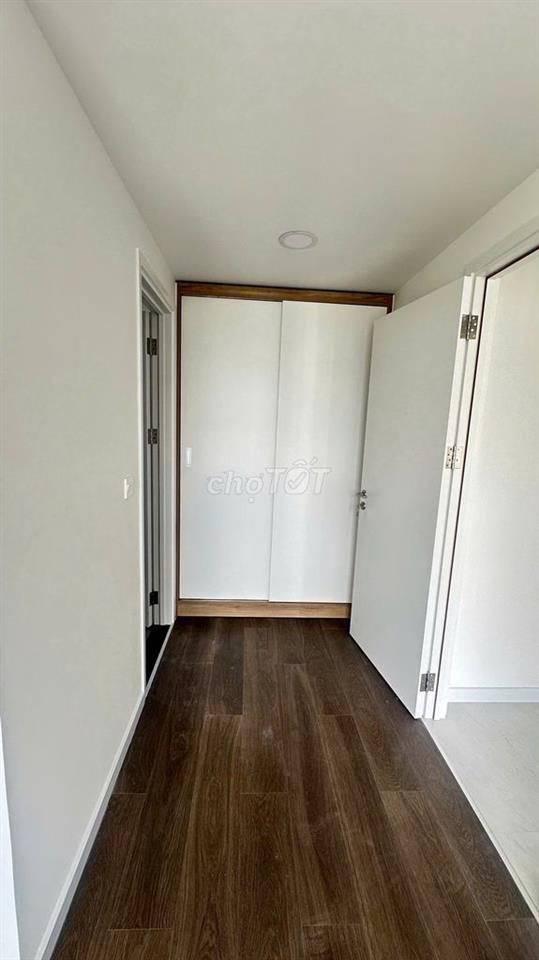 Nhà Mới - Trống sẵn - Ngay Trương Văn Bang Q.2