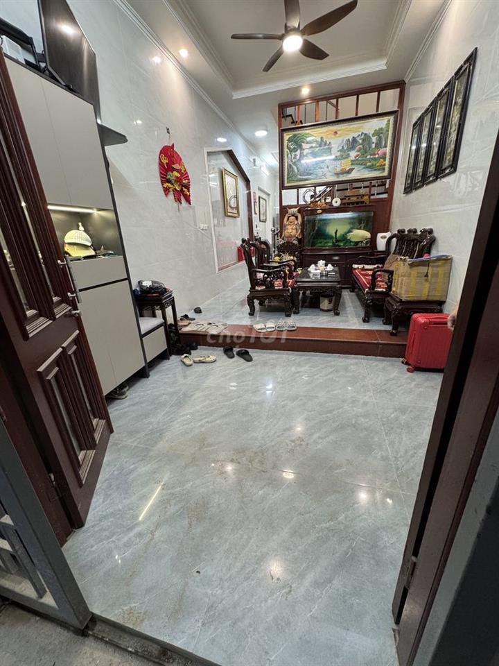 Nhà Riêng 766 La Thành  60m² x4 Tầng – Ô Tô Đỗ Sát Cửa – Nội thất Mới]