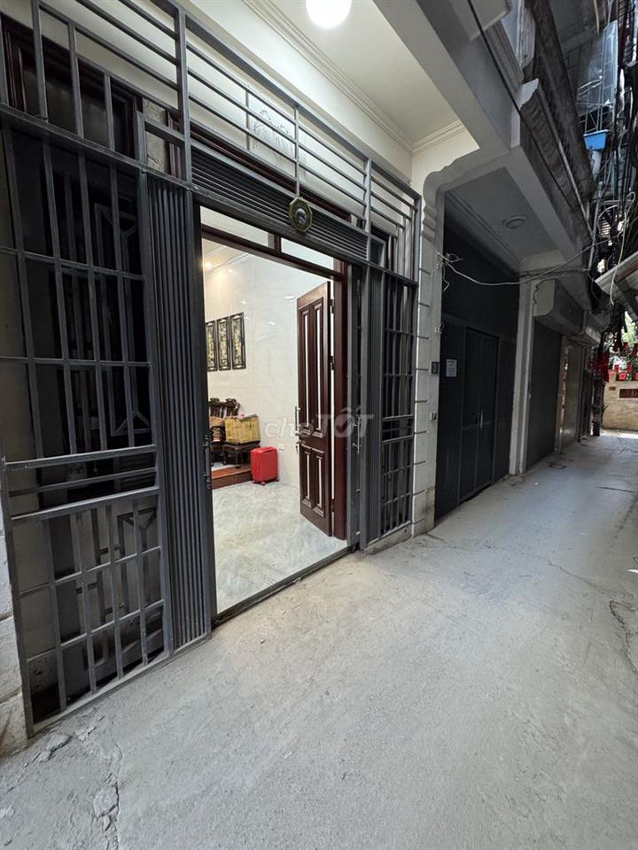 Nhà Riêng 766 La Thành  60m² x4 Tầng – Ô Tô Đỗ Sát Cửa – Nội thất Mới]