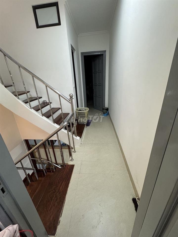 Nhà Riêng 766 La Thành  60m² x4 Tầng – Ô Tô Đỗ Sát Cửa – Nội thất Mới]