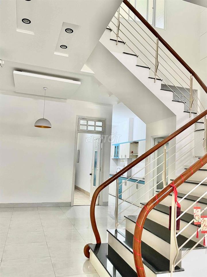 Cần tiền trả nợ vc em bán nhà Trần Đình Long