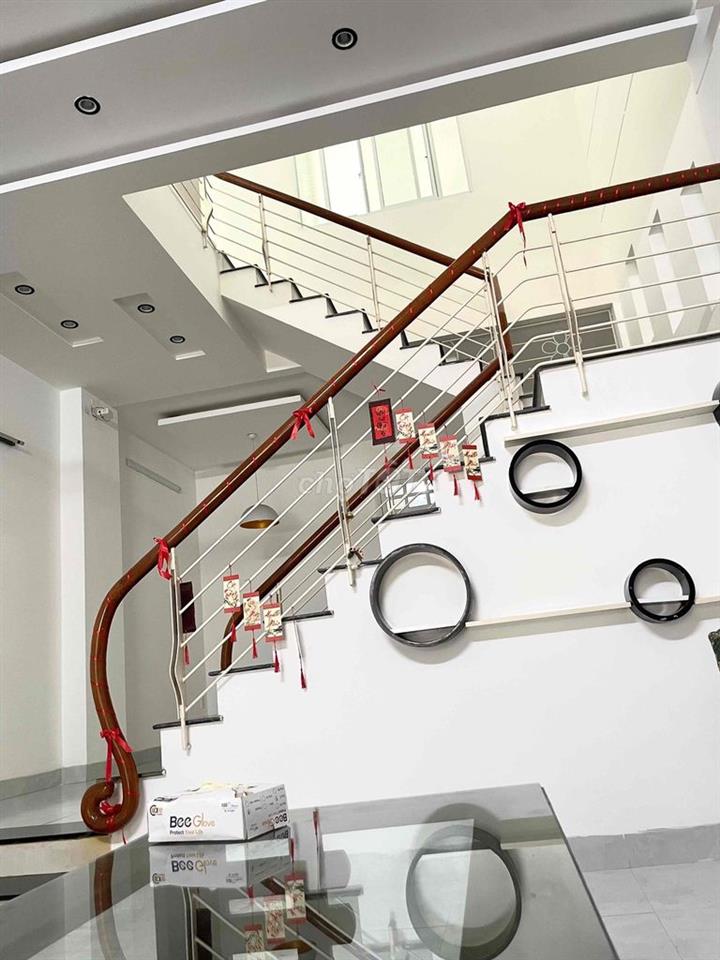 Cần tiền trả nợ vc em bán nhà Trần Đình Long