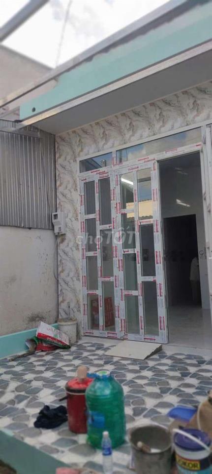cần bán gấp căn nhà cấp 4 hẻm, đất trồng cây lâu năm 