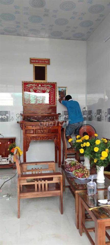 cần bán gấp căn nhà cấp 4 hẻm, đất trồng cây lâu năm 